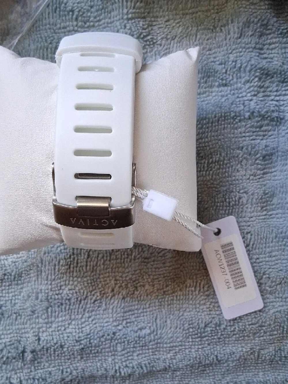 ATIVA WHITE DIGITAL W/BLK.BEZEL.ACW 1237. NWT